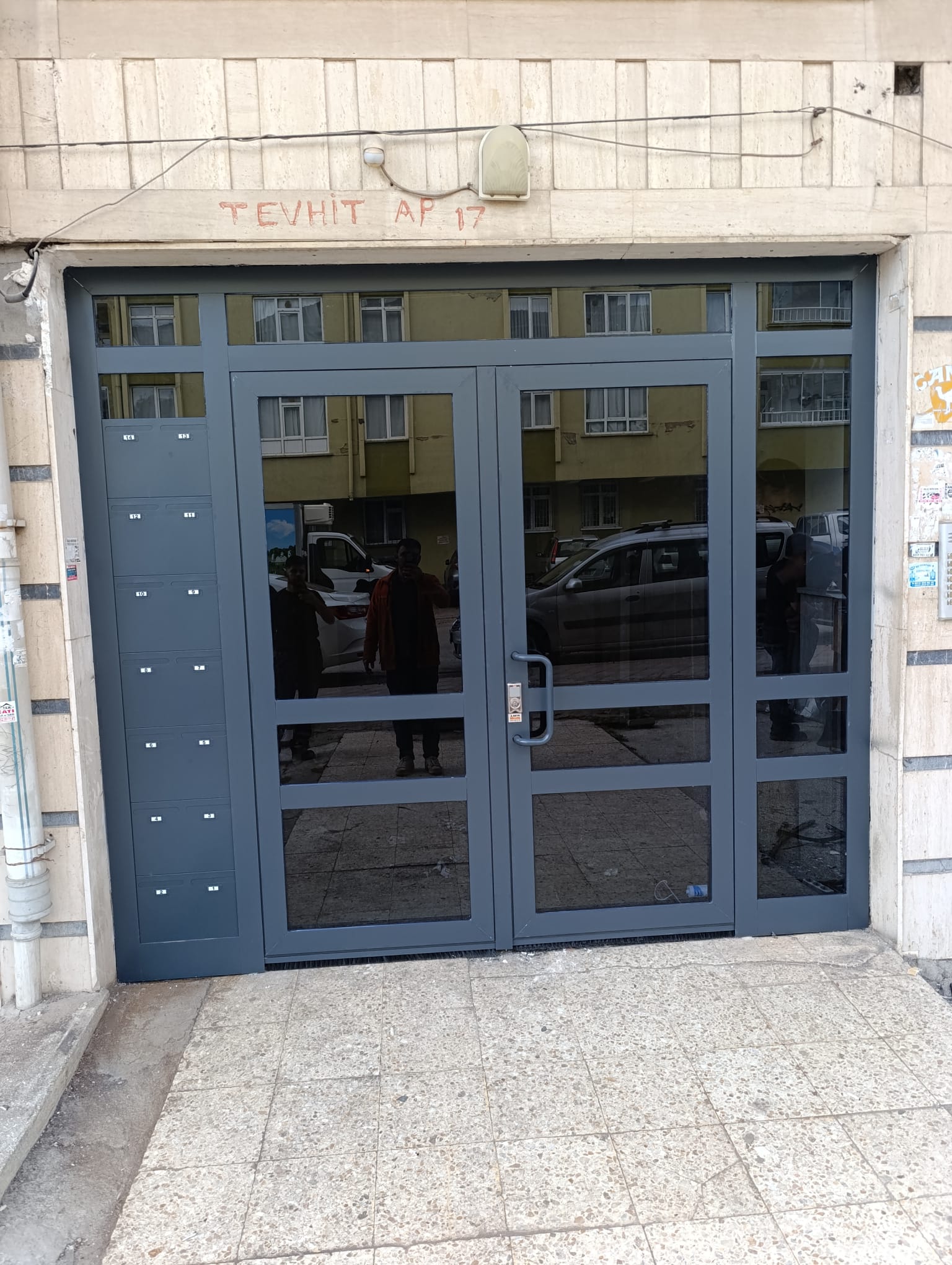 Alüminyum Bina Giriş Kapısı Fiyatları